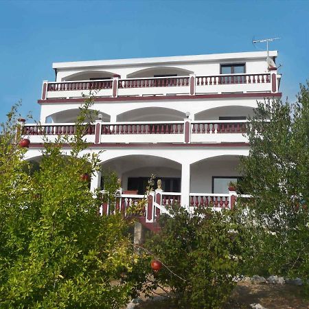 Apartments In Banjol/Insel Rab 16350 Exterior photo