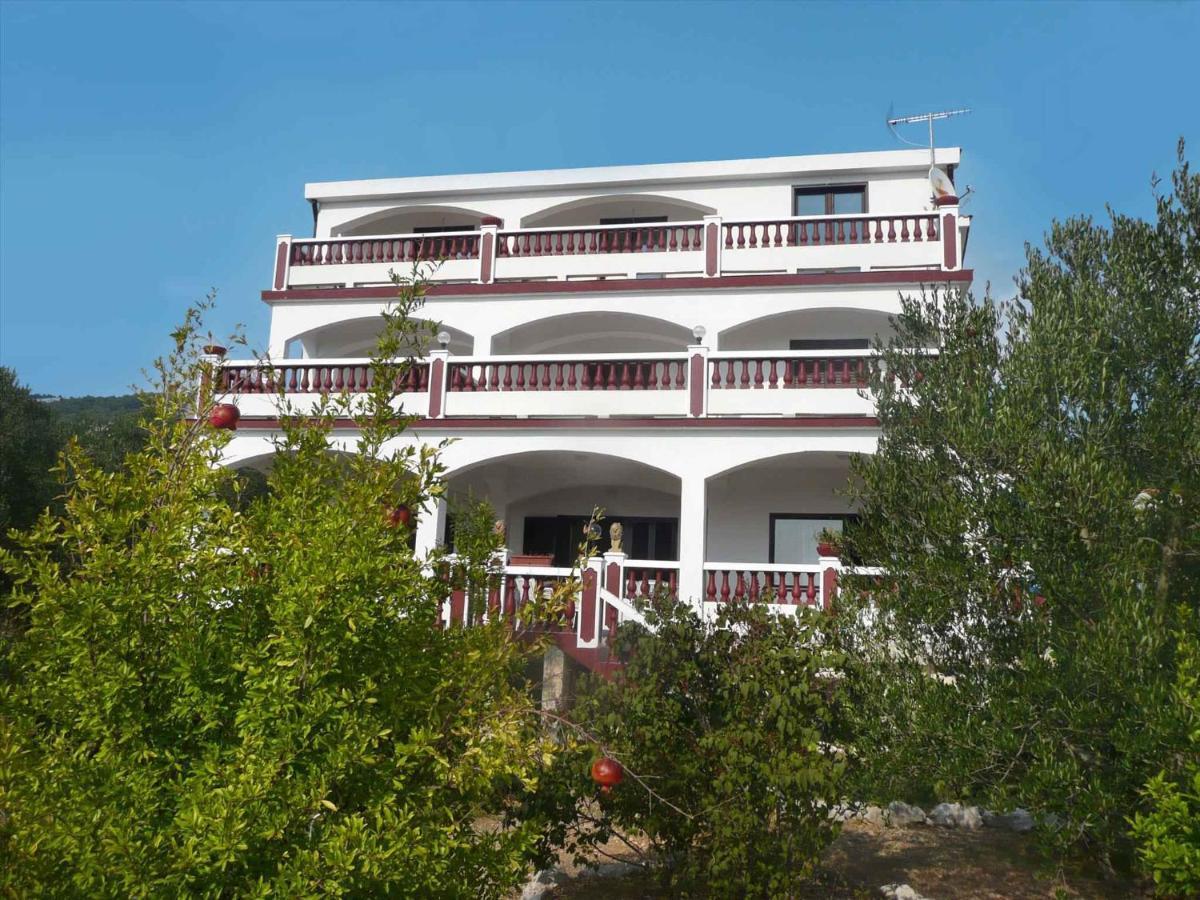 Apartments In Banjol/Insel Rab 16350 Exterior photo